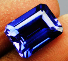 9 Carat CERTIFIED Loose Gemstone Natural purple Tanzanite Emerald Cut