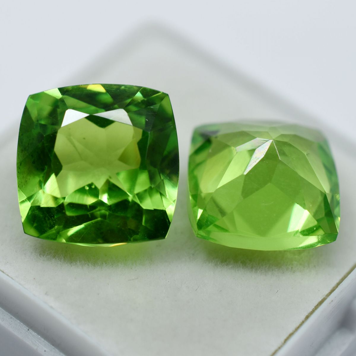 NATURAL Peridot Green Stone 16.00 Ct CERTIFIED Gemstone CUSHION CUT Faceted