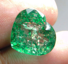 Loose Gemstone CERTIFIED 9.63 Ct Green Colombian Natural Emerald Heart Cut