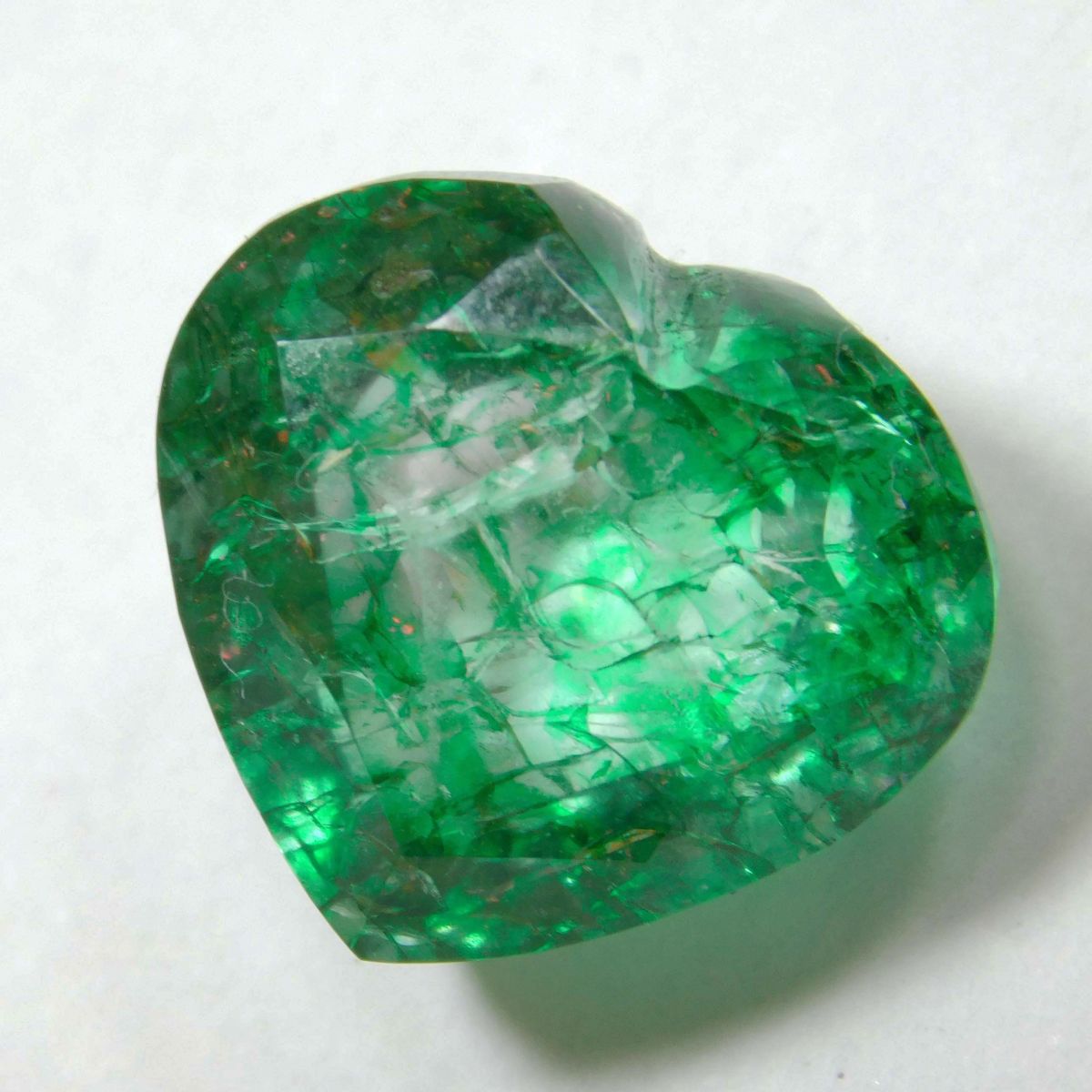 Loose Gemstone CERTIFIED 9.63 Ct Green Colombian Natural Emerald Heart Cut