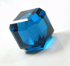 140.10 Ct A+ CERTIFIED Rare Teal Sapphire Loose Gemstone Big Size Cube Cut