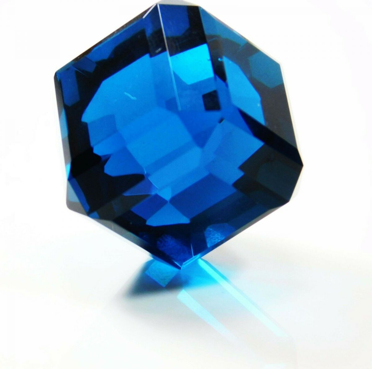 140.10 Ct A+ CERTIFIED Rare Teal Sapphire Loose Gemstone Big Size Cube Cut