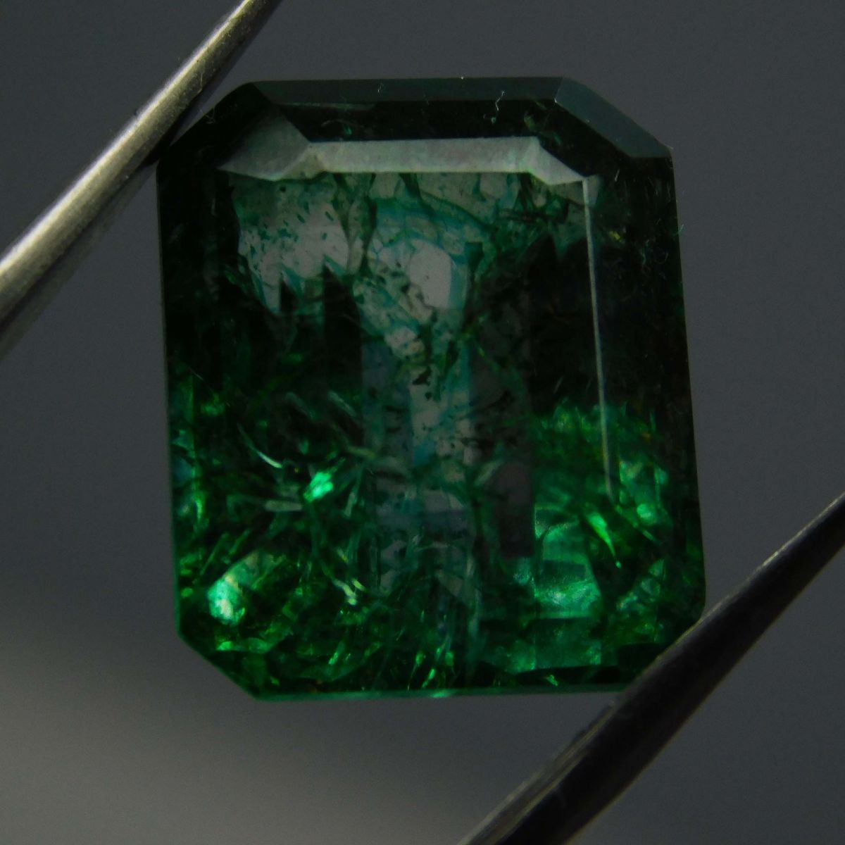 11 Ct Natural Untreated Green Colombian Emerald CERTIFIED Emerald Loose Gemstone