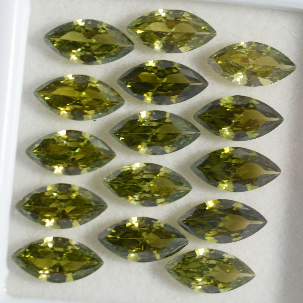 CERTIFIED 12 Pcs Natural Untreated Sapphire Green Marquise Cut Gemstone 7x5 mm