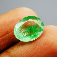 Emerald Green Colombian 7.00 Carat Natural CERTIFIED Oval Cut Loose Gemstone