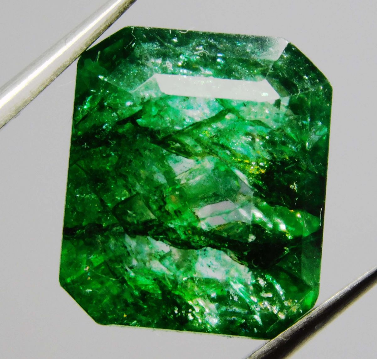 9.48 Ct Natural Green Colombian Emerald Emerald Cut CERTIFIED Loose Gemstone