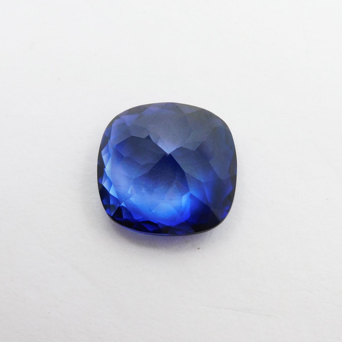 CERTIFIED Square Cut Loose Gemstone 6.75 Carat Beautiful Natural Tanzanite Blue