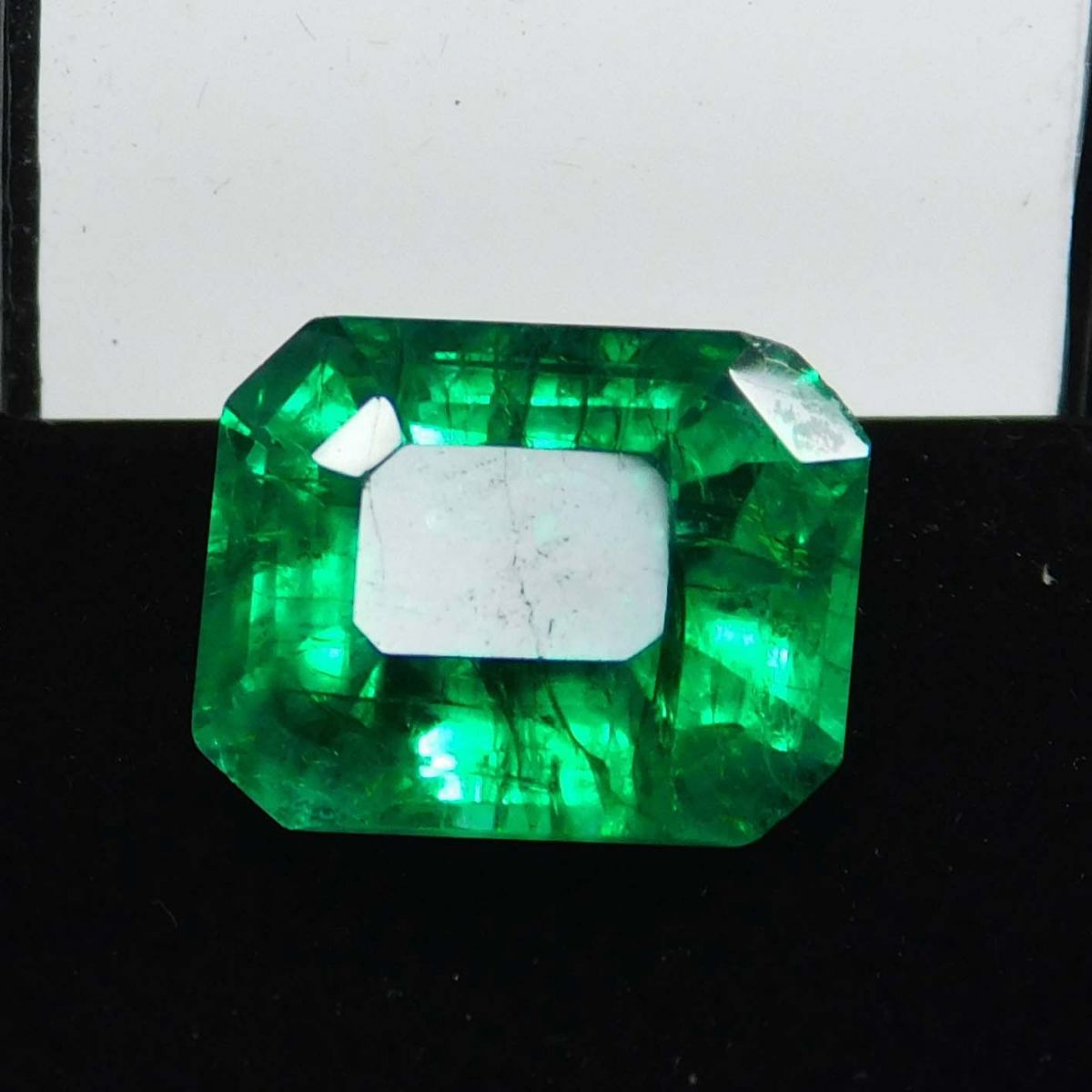 Emerald Natural Green CERTIFIED 8.25 Carat Loose Gemstone Ring Size Emerald Cut