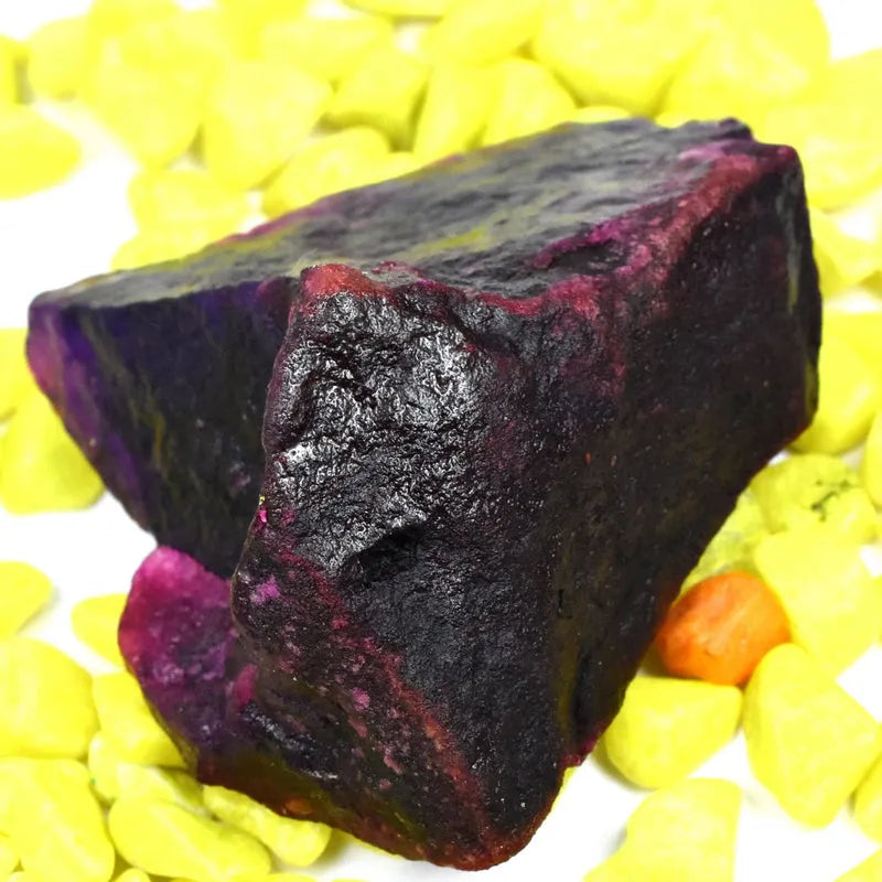 purple sapphire uncut raw 800 carat gemstone closeup