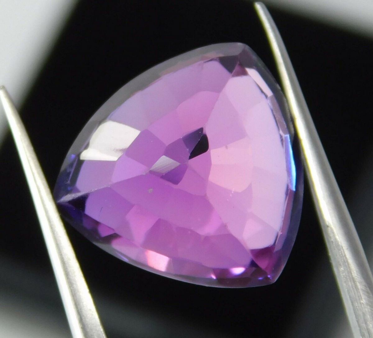 NATURAL 9.68 Ct CERTIFIED Purple SAPPHIRE Trillion Cut Loose Gemstone