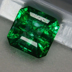 8.00 Carat Natural CERTIFIED Emerald Emerald Cut Green Colombian Loose Gemstone