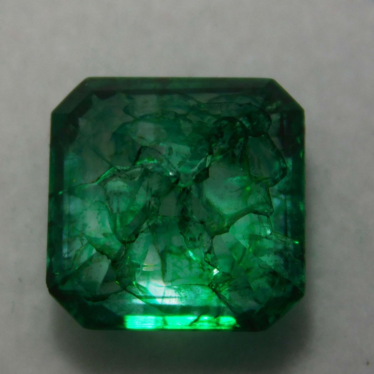 8.00 Carat Natural CERTIFIED Emerald Emerald Cut Green Colombian Loose Gemstone