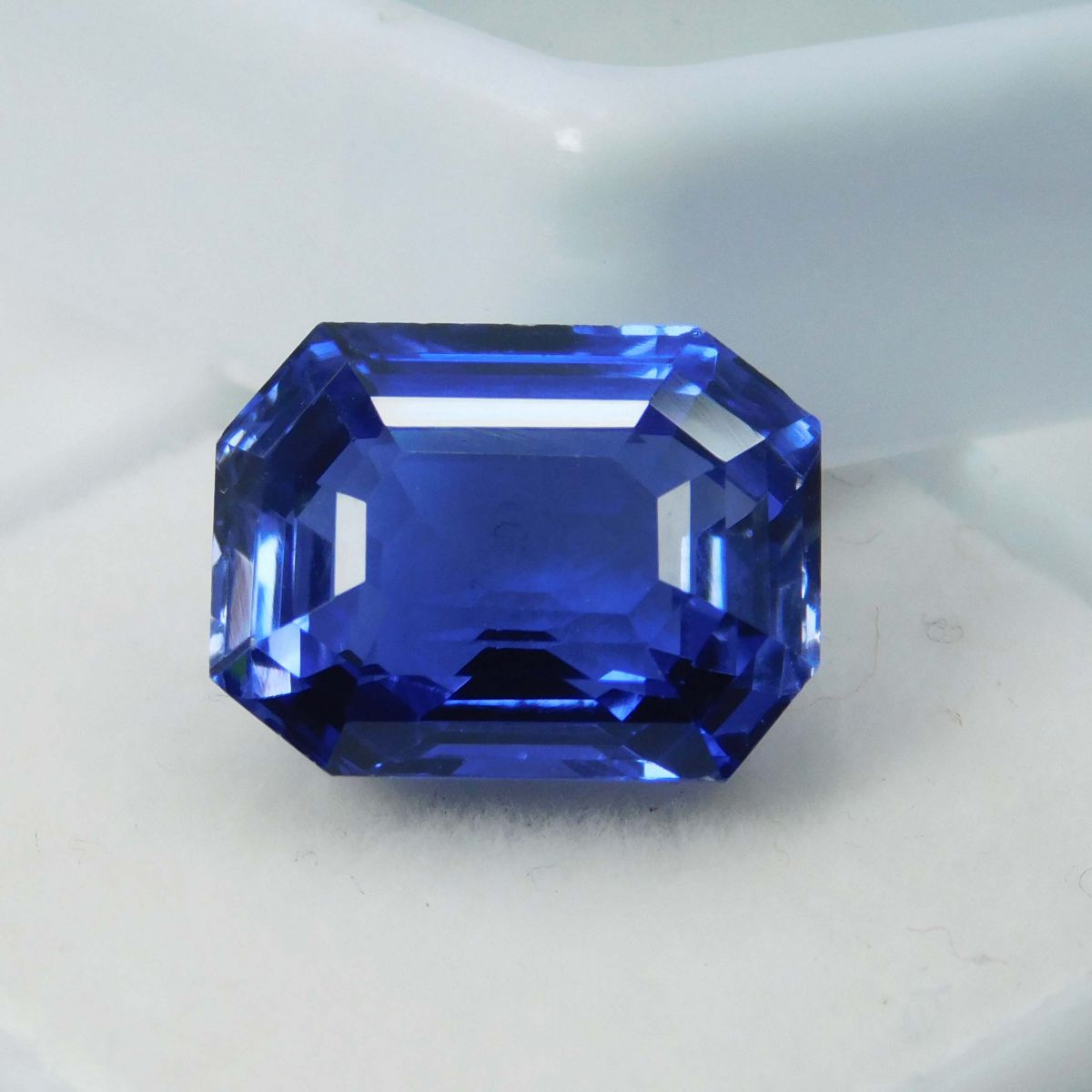 9.00 Ct CERTIFIED Natural Ceylon Sapphire Blue Emerald Cut Loose Gemstone