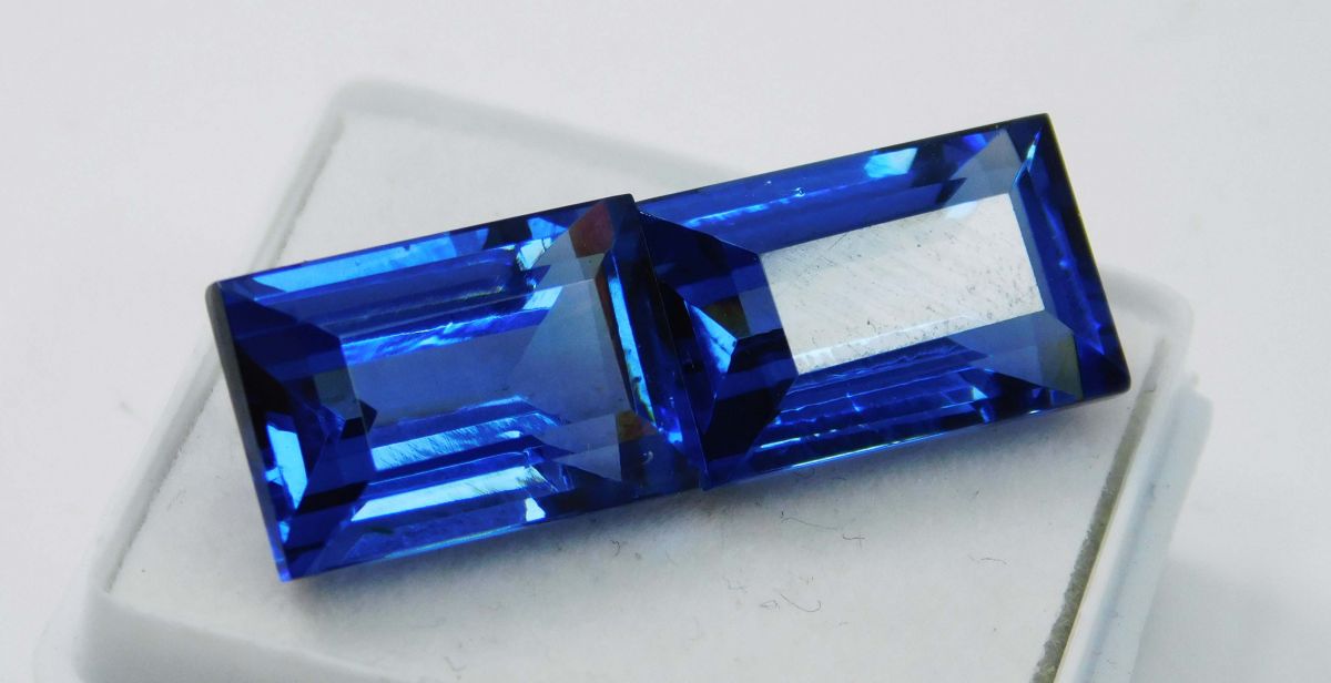 21 Ct Natural Blue Sapphire CERTIFIED Baguette Shape Loose Gemstone