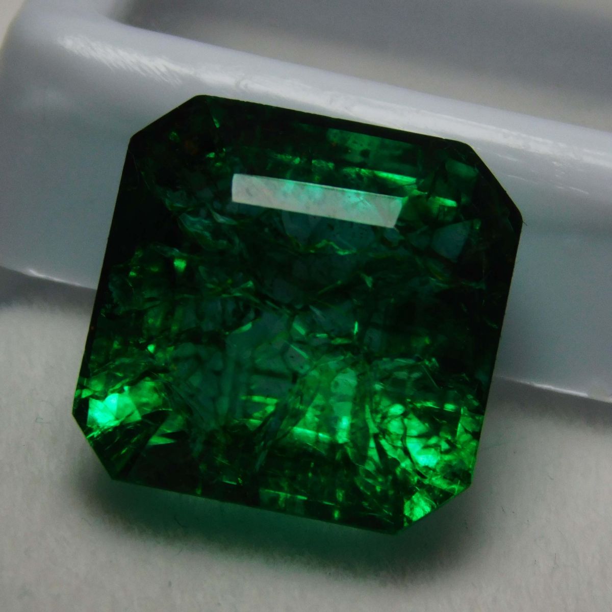 11 Carat Natural Green Colombian Emerald Square Cut CERTIFIED Loose Gemstone