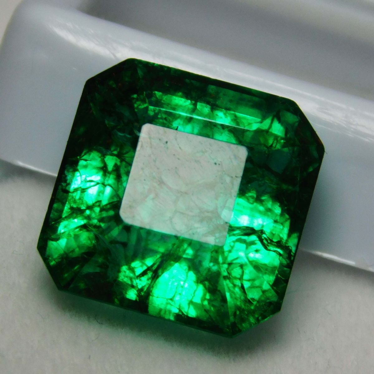 11 Carat Natural Green Colombian Emerald Square Cut CERTIFIED Loose Gemstone