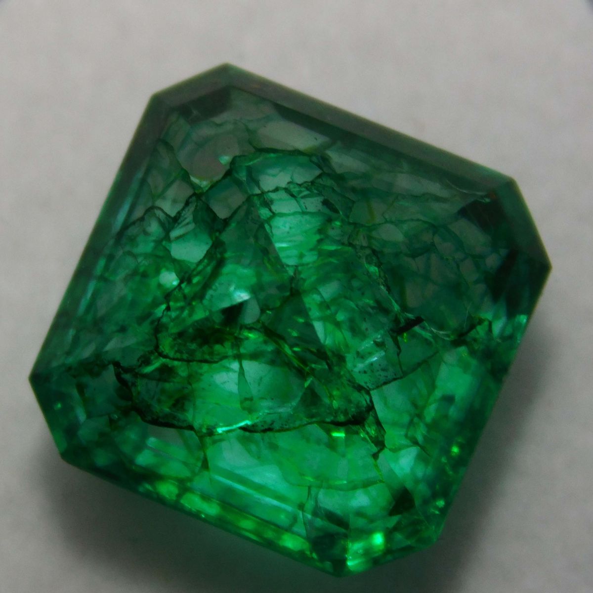 11 Carat Natural Green Colombian Emerald Square Cut CERTIFIED Loose Gemstone