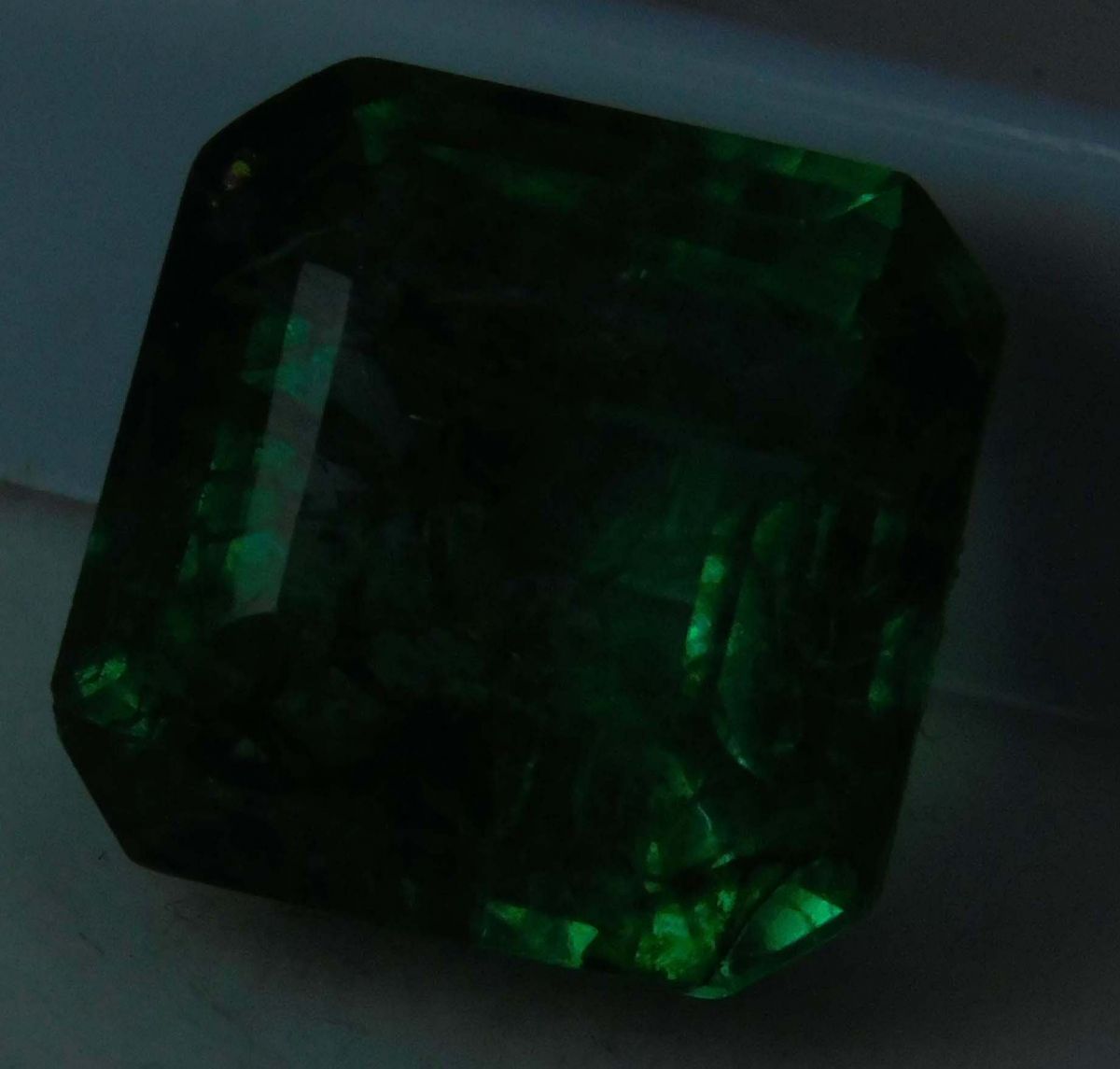 8 Carat Green Natural Colombian Emerald Loose Gemstone Square Cut CERTIFIED