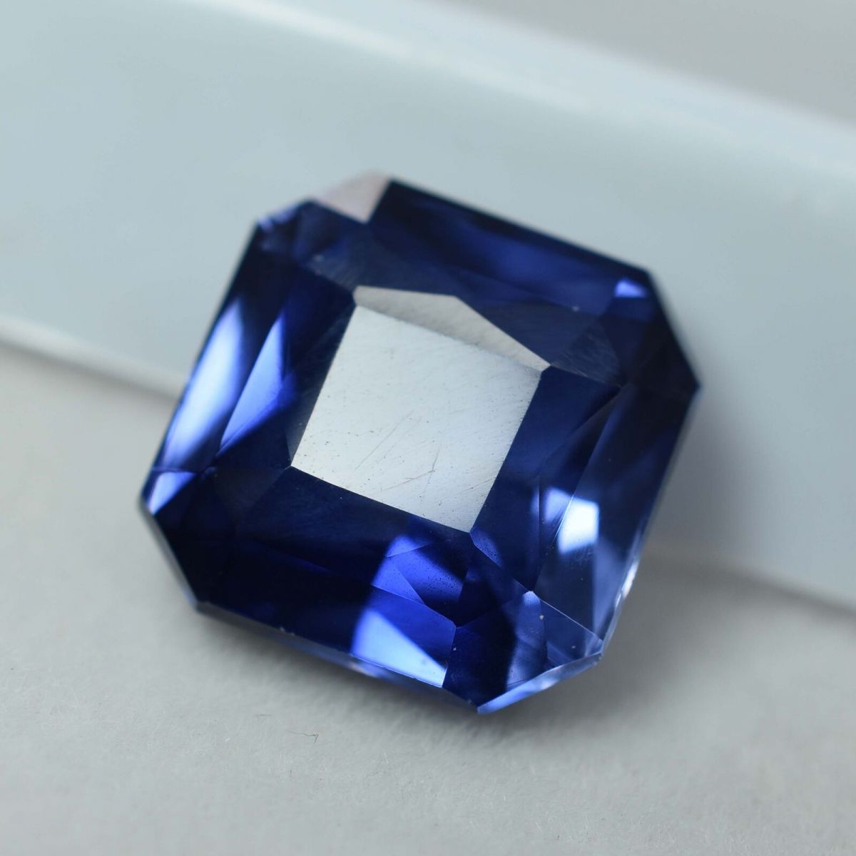 4.90 Carat Natural Certified Ceylon Blue Sapphire Square Shape Loose Gemstone