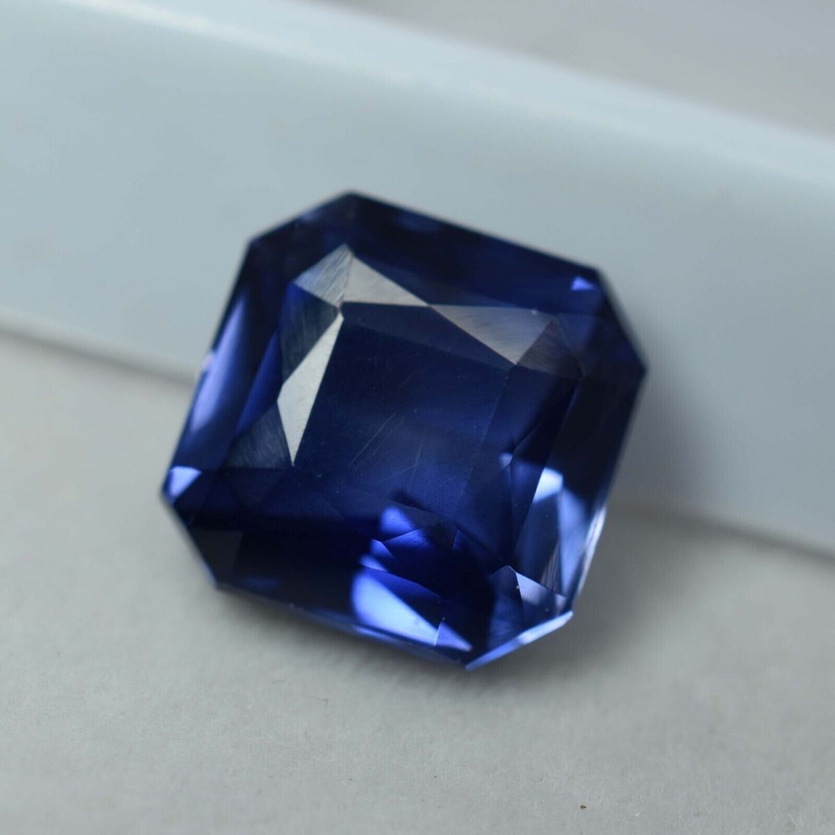 4.90 Carat Natural Certified Ceylon Blue Sapphire Square Shape Loose Gemstone