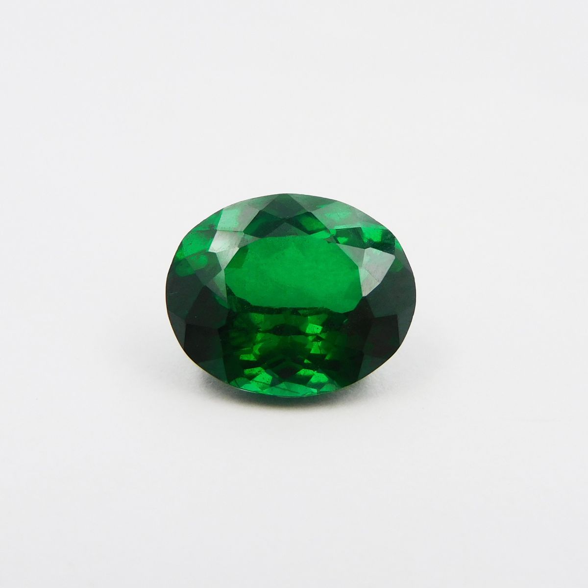 Excellent Oval Cut Green Garnet 5.55 Carat CERTIFIED Natural Loose Gemstone