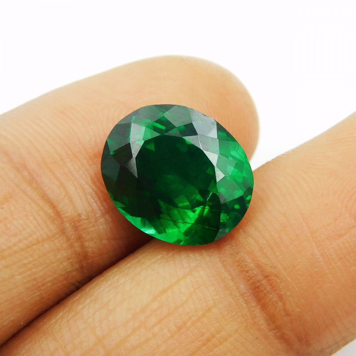 Excellent Oval Cut Green Garnet 5.55 Carat CERTIFIED Natural Loose Gemstone