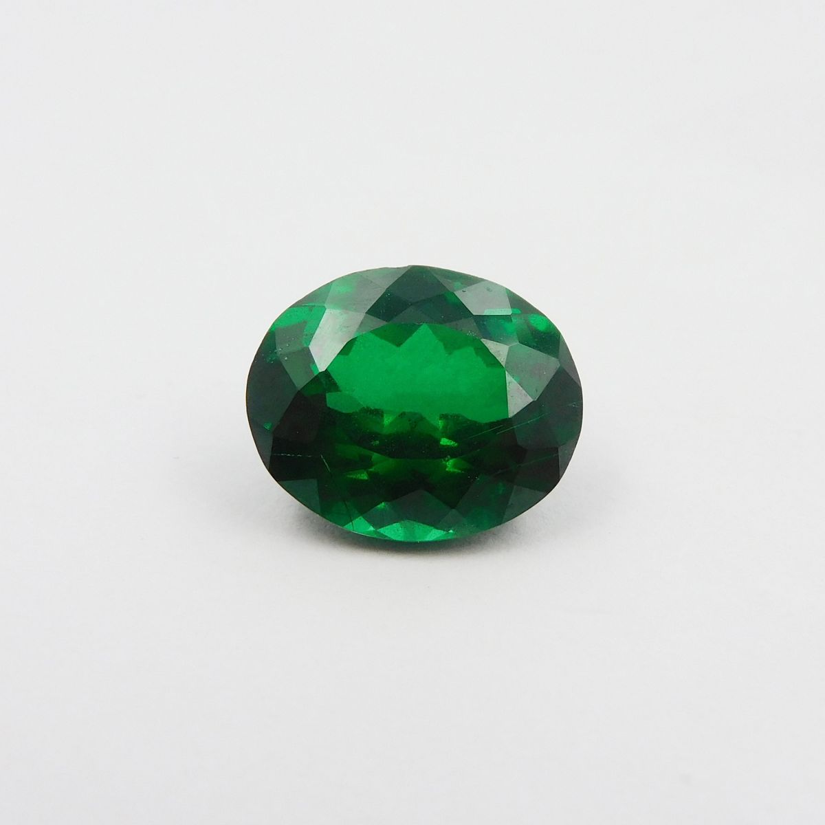 Excellent Oval Cut Green Garnet 5.55 Carat CERTIFIED Natural Loose Gemstone