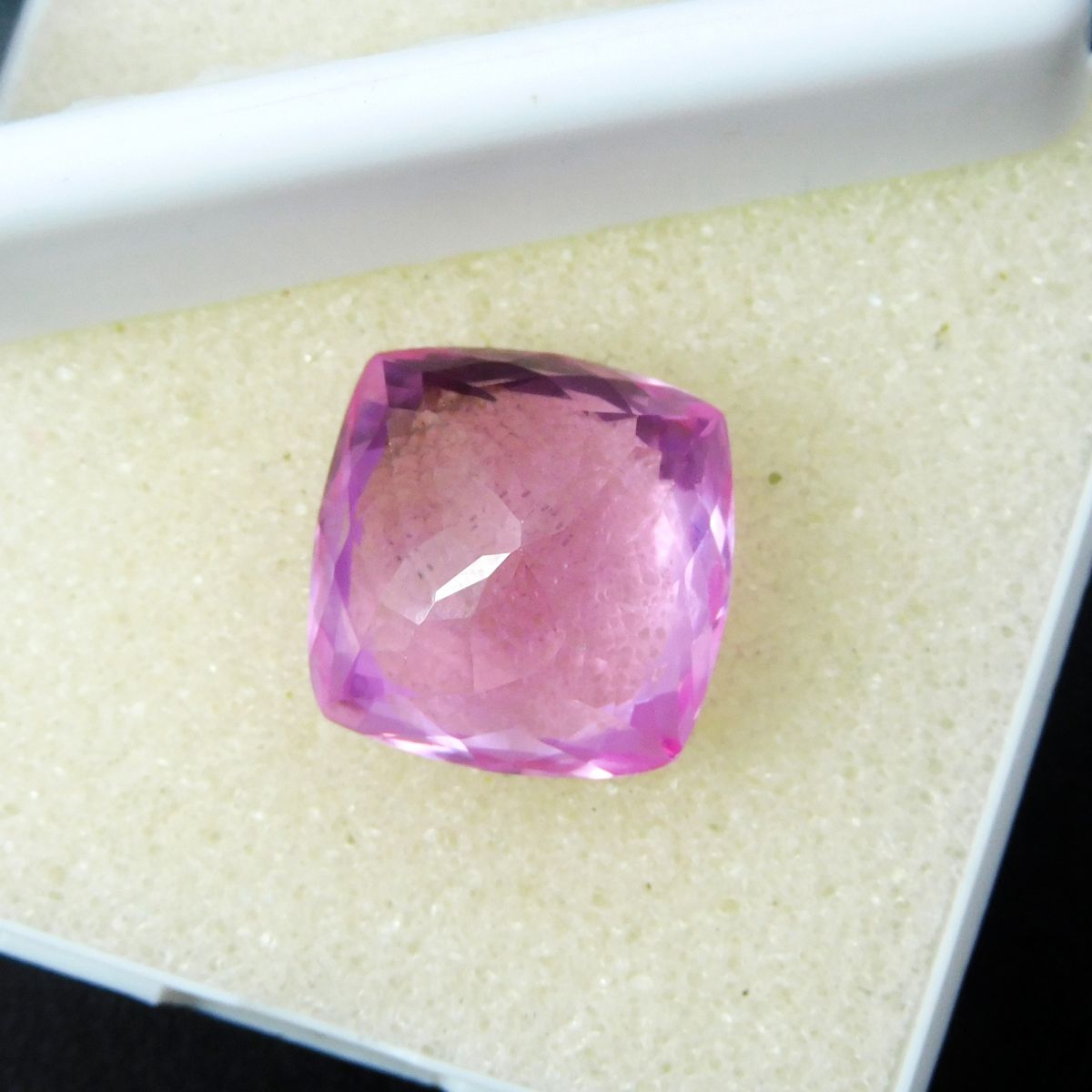 Pink Sapphire Square Cushion Sapphire 17.20 Ct CERTIFIED Natural Loose Gemstone