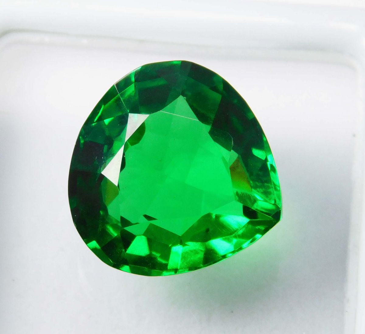 10 Carat Natural Tsavorite Garnet Green CERTIFIED Loose Gemstone Pear Cut