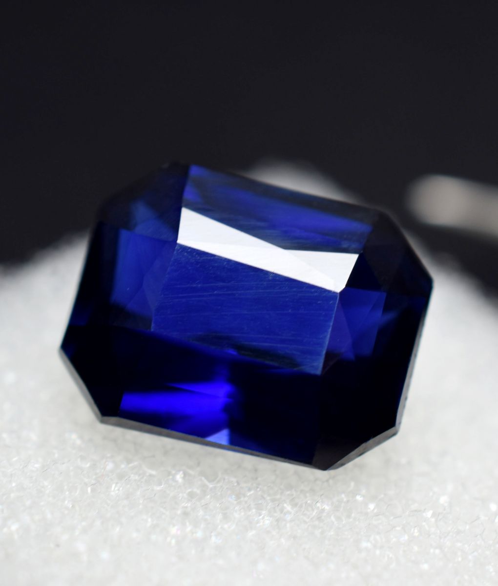 Natural Emerald Cut Tanzanite Blue 8.20 Ct CERTIFIED Loose Gemstone