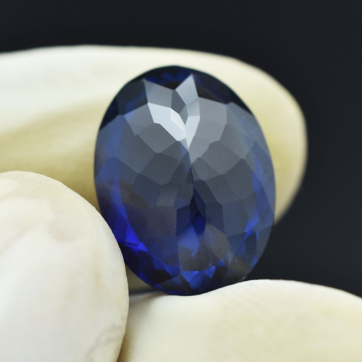 Extremely Blue Tanzanite Oval Cut Natural 11.80 Ct Loose Gemstone CERTIFIED