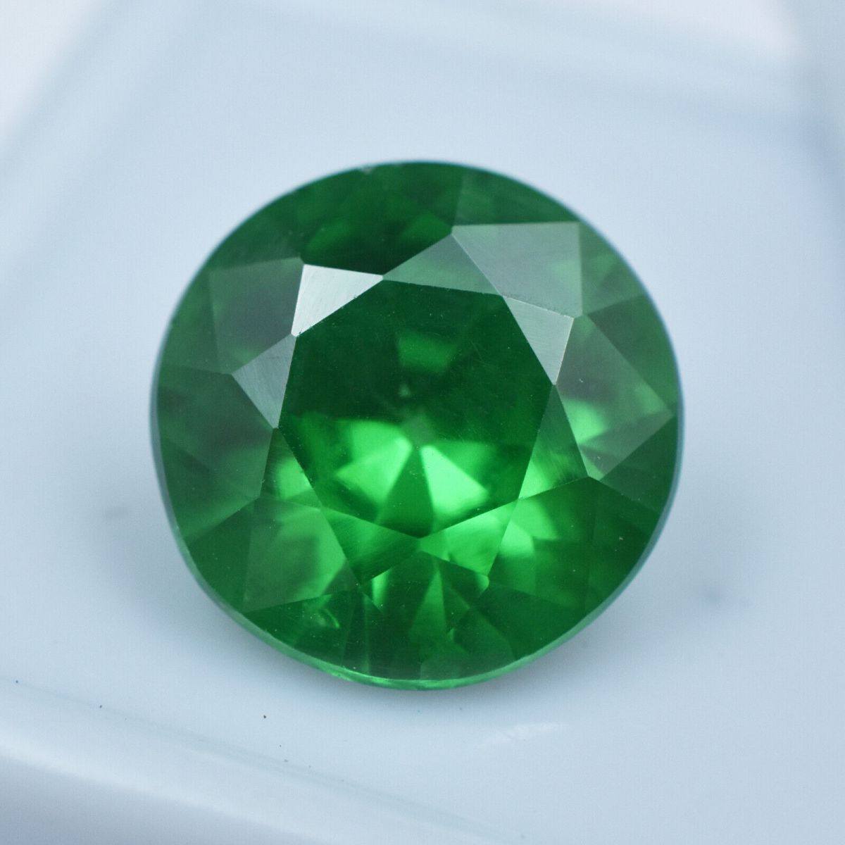 4.95 Ct Natural Round Cut Green Garnet Loose Gemstone CERTIFIED