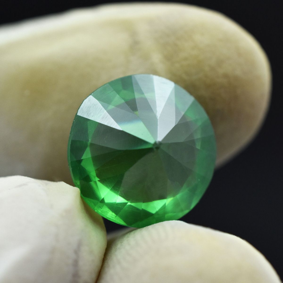 4.95 Ct Natural Round Cut Green Garnet Loose Gemstone CERTIFIED