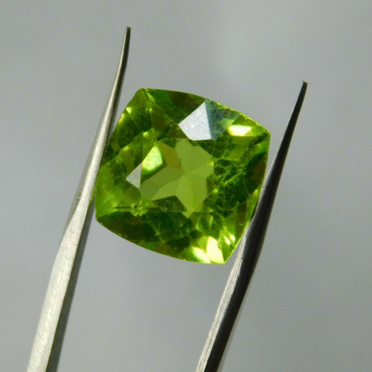 10 Ct Natural Peridot Green CERTIFIED Loose Gemstone Top Quality Square Cushion