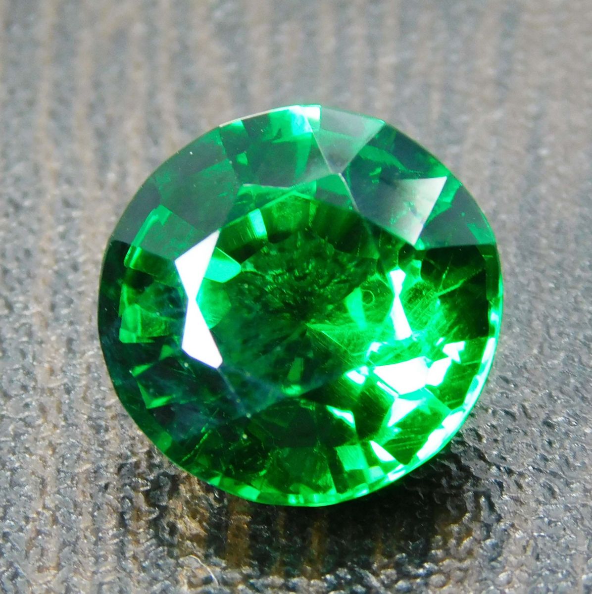 10.35 Carat Natural Tsavorite Garnet Green CERTIFIED Loose Gemstone Round Cut