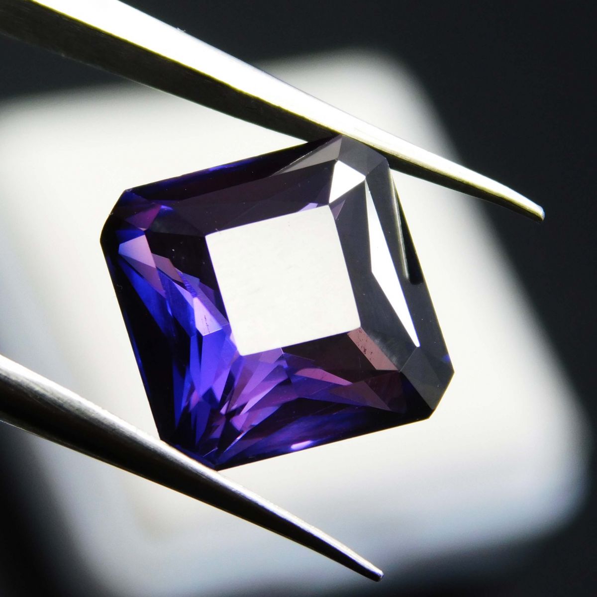 Extremely Rare Natural Purple Tanzanite 8 Ct square Cut CERTIFIED Loose Gemstone