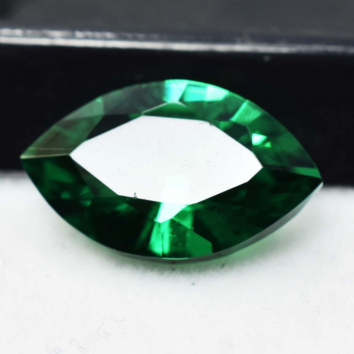 10 Carat Natural Green Garnet Stunning CERTIFIED Loose Gemstone Marquise Cut