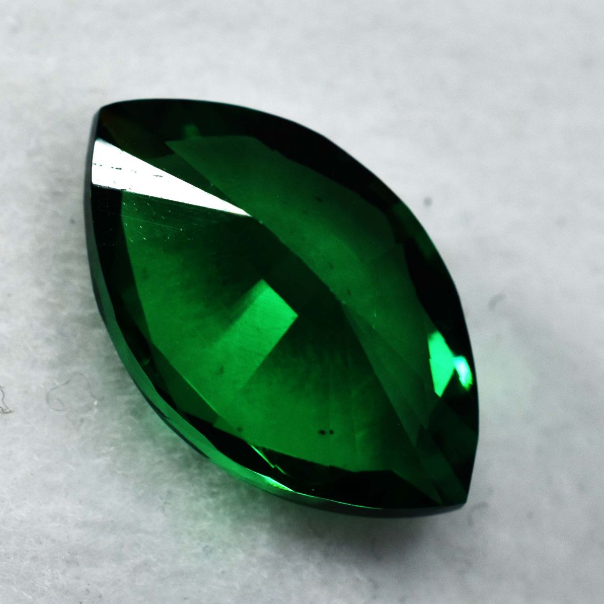 10 Carat Natural Green Garnet Stunning CERTIFIED Loose Gemstone Marquise Cut