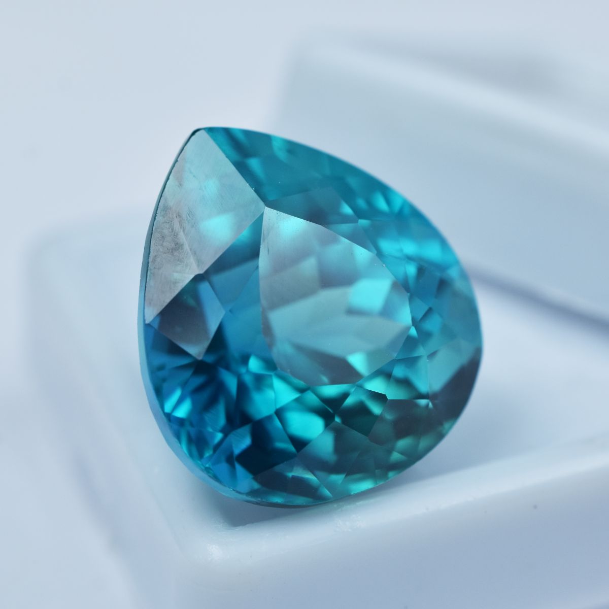 Rare Natural Bluish Green Sapphire 23.90 Ct Pear Cut CERTIFIED Loose Gemstone