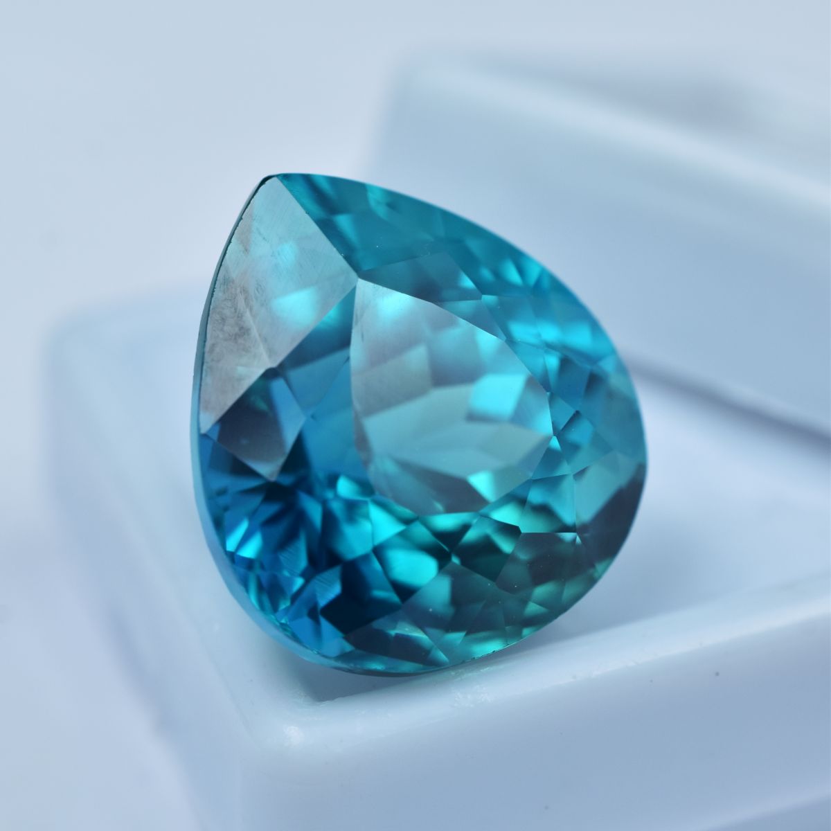 Rare Natural Bluish Green Sapphire 23.90 Ct Pear Cut CERTIFIED Loose Gemstone