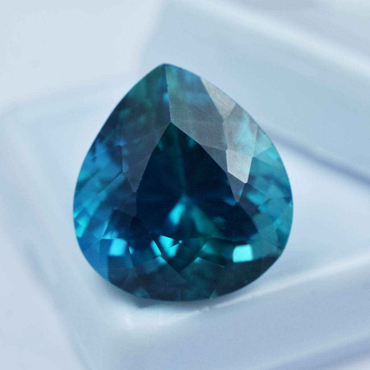 Rare Natural Bluish Green Sapphire 23.90 Ct Pear Cut CERTIFIED Loose Gemstone