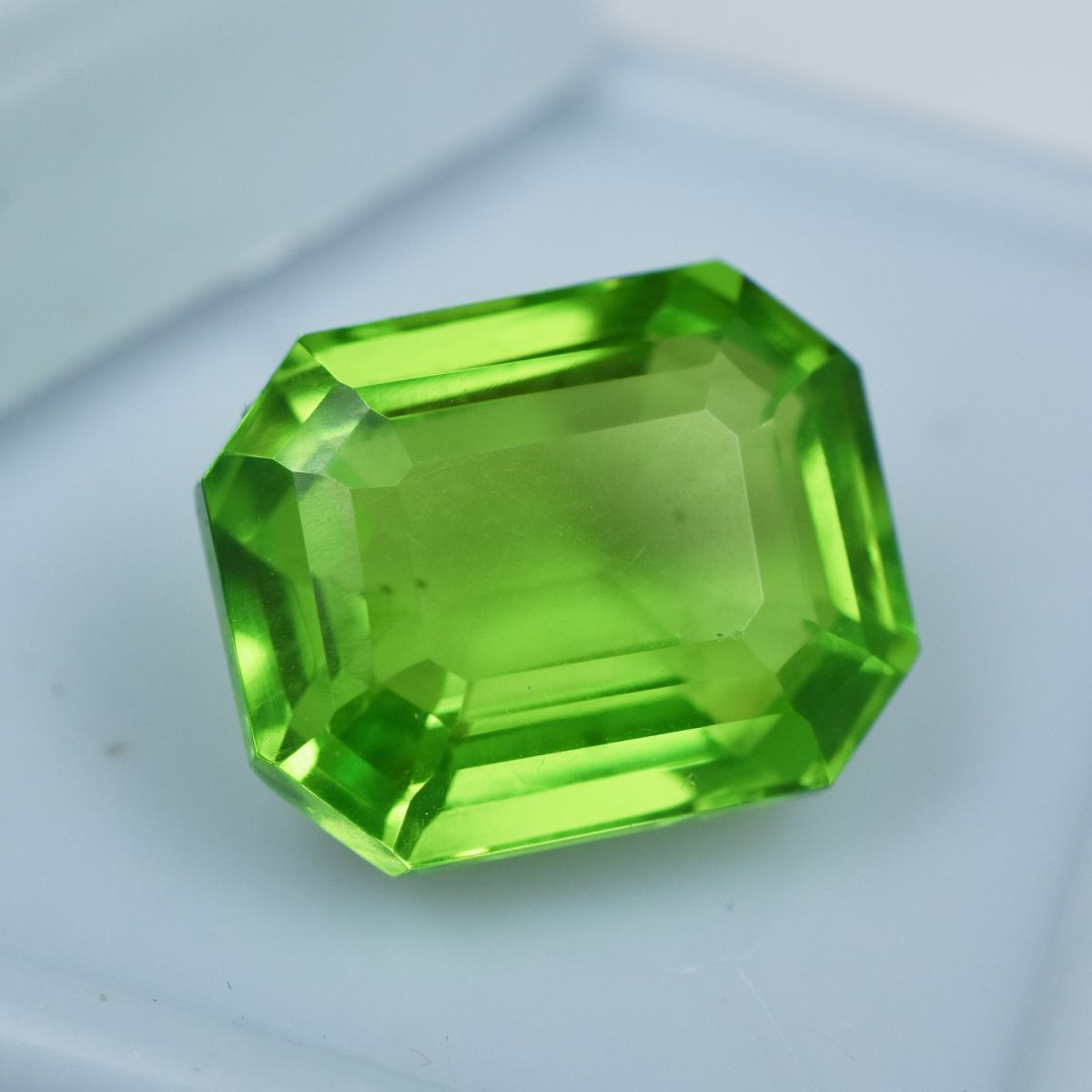 Attractive Green Peridot 10.40 Ct Natural Emerald Cut Loose Gemstone CERTIFIED