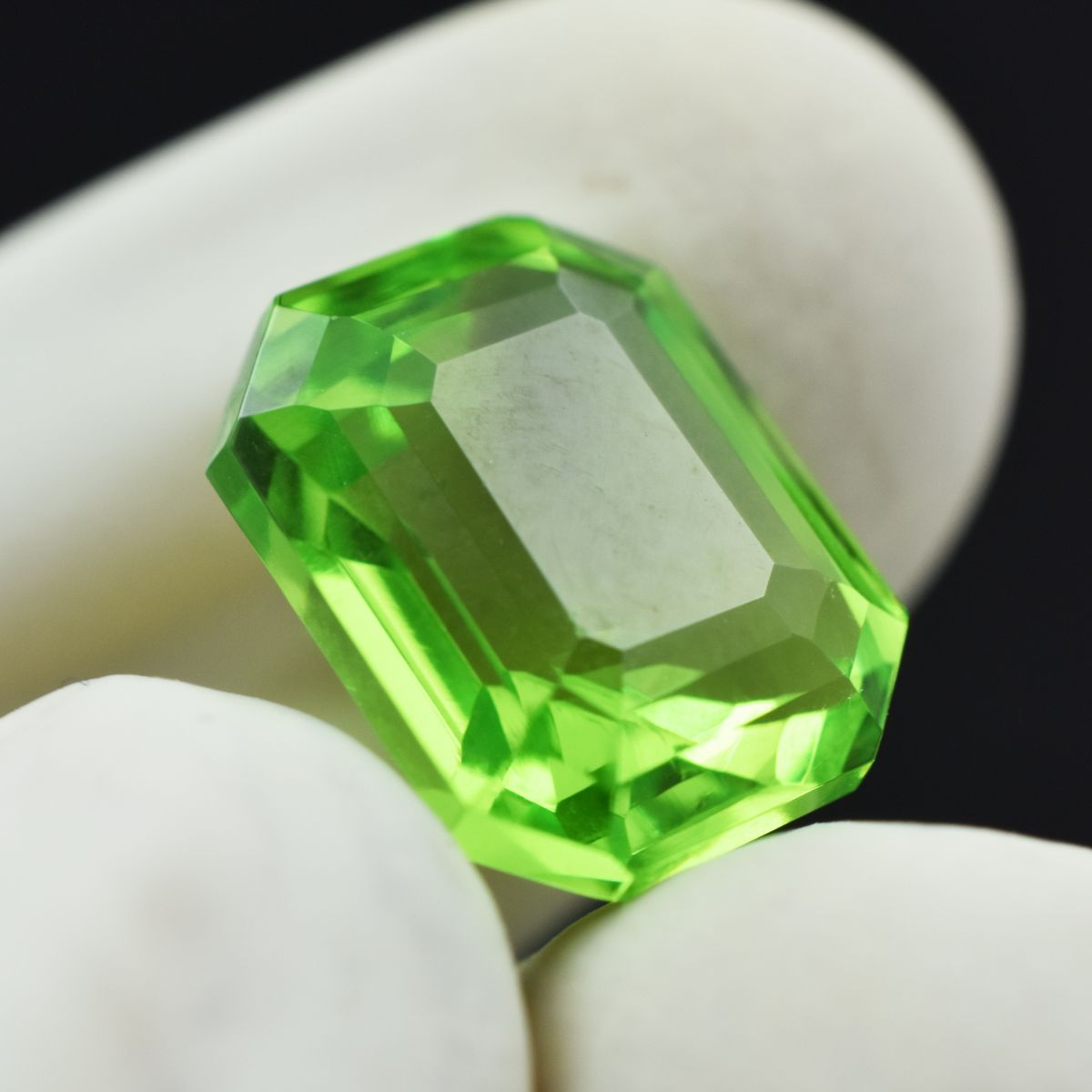 Attractive Green Peridot 10.40 Ct Natural Emerald Cut Loose Gemstone CERTIFIED