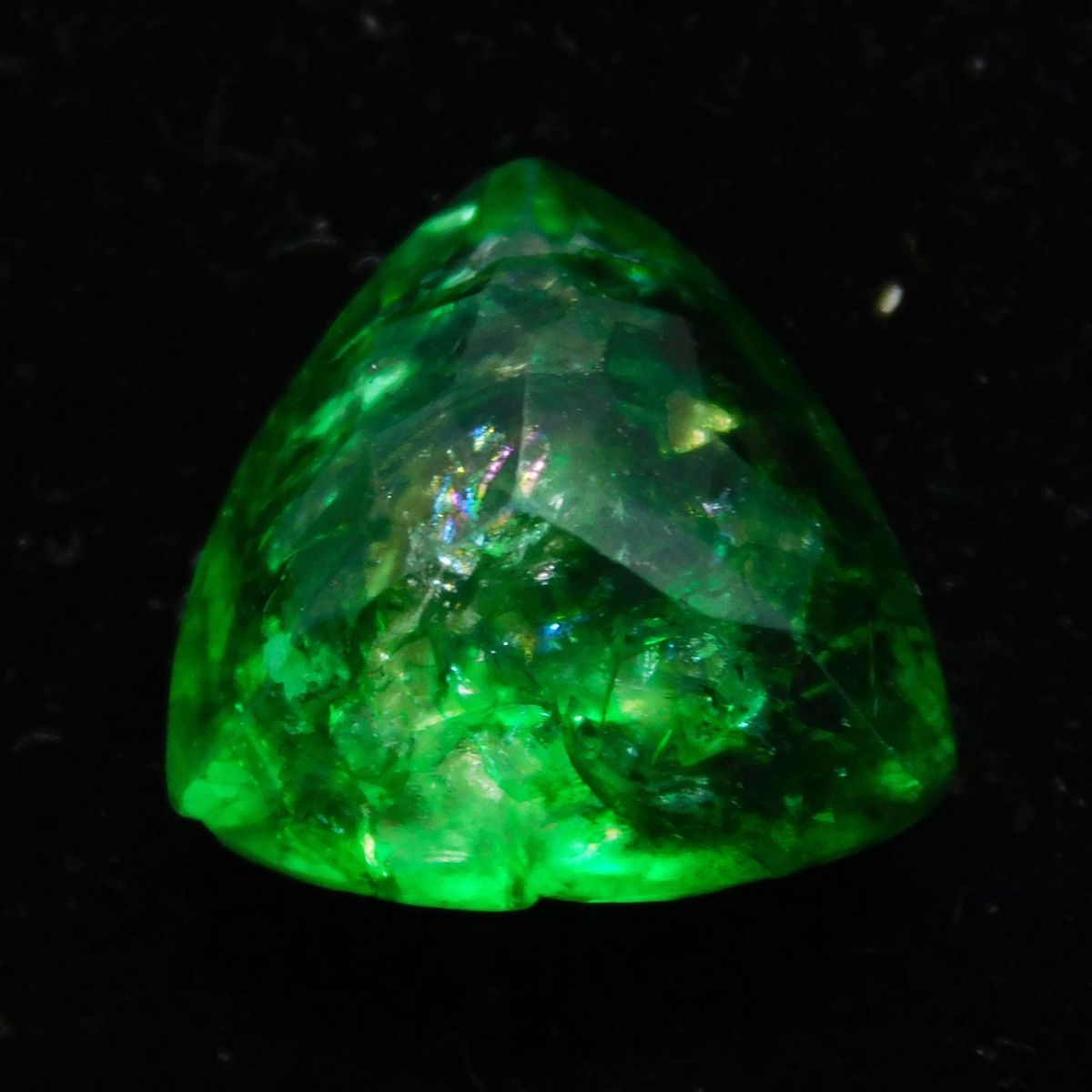 Natural Colombian Emerald Trillion Cut 7 Carat Green CERTIFIED Loose Gemstone