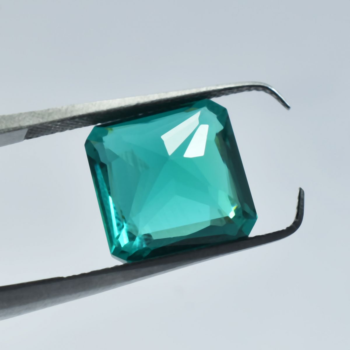 10.00 Carat Natural World Best Green Garnet CERTIFIED Gemstone Loose Square Cut