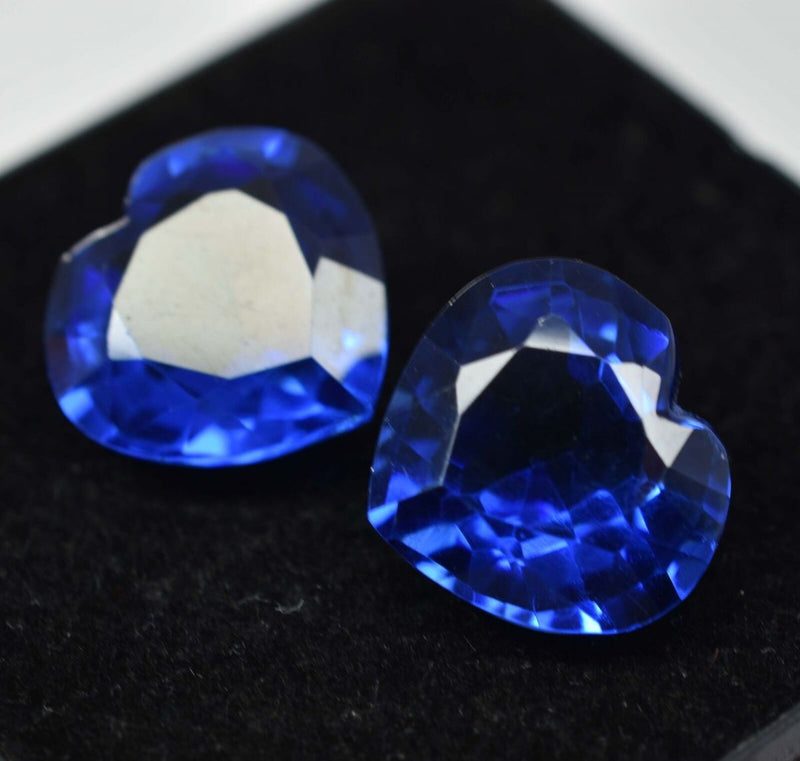 16.89 Ct Natural Tanzanite Blue Heart Shape Gemstone Pair close view