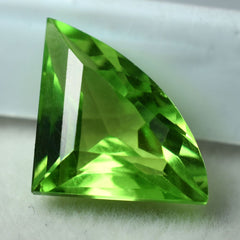 NATURAL Peridot Green 8.15 Ct CERTIFIED Gemstone FANCY CUT Faceted Stone
