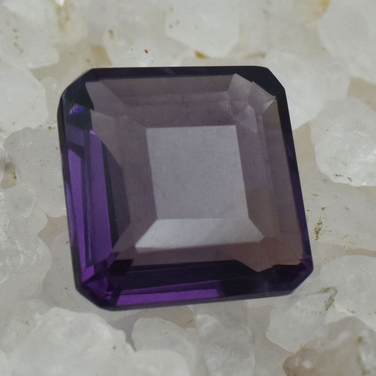 Square Cut CERTIFIED 9.45 Carat Natural Purple Tanzanite Loose Gemstone