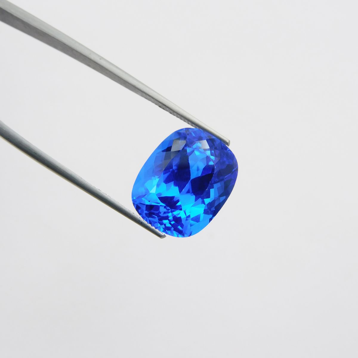 Perfect Cushion Cut Blue Tanzanite CERTIFIED 12.60 Carat Natural Loose Gemstone