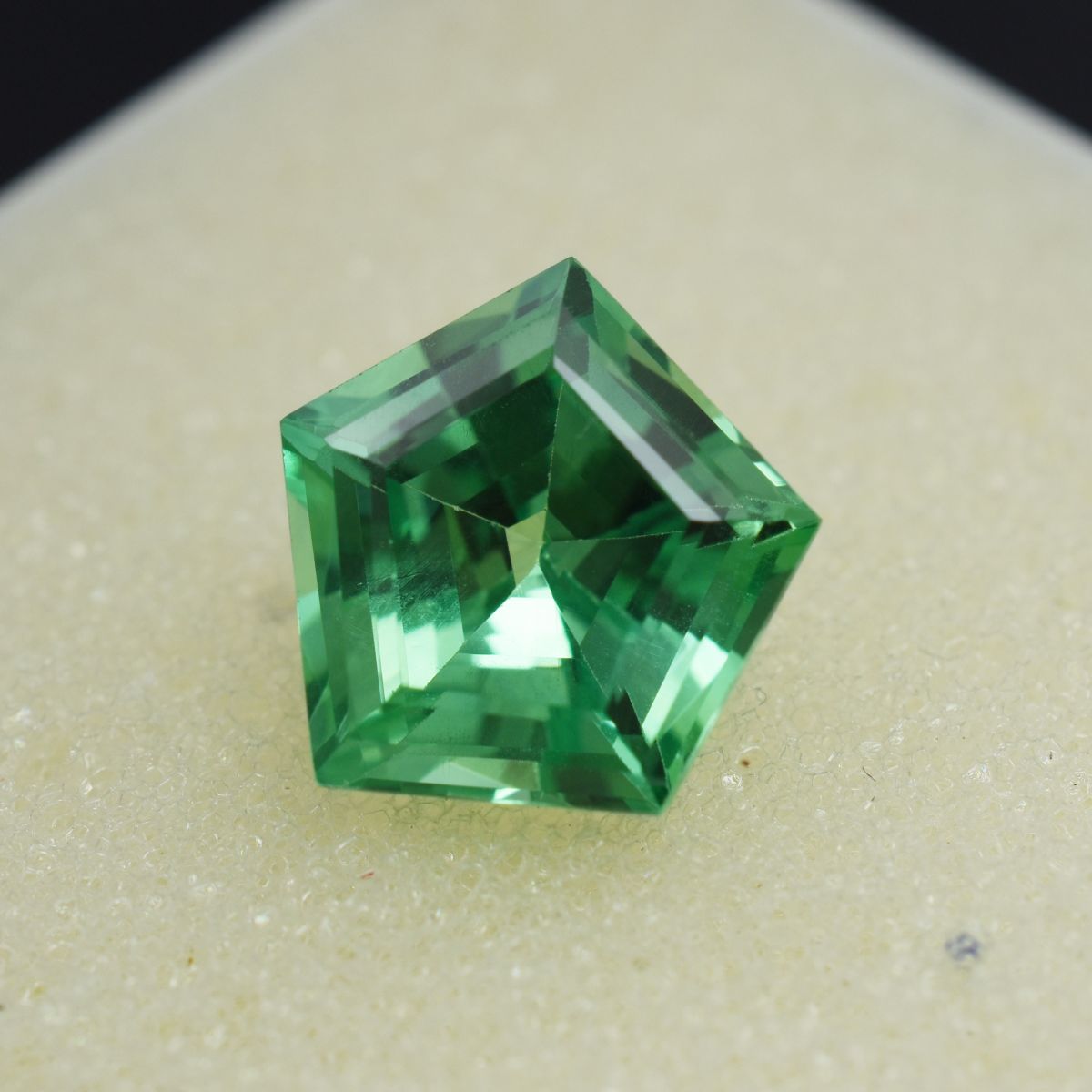 6.5 Ct Natural BLUISH GREEN Sapphire Fancy Cut CERTIFIED Precious Loose Gemstone